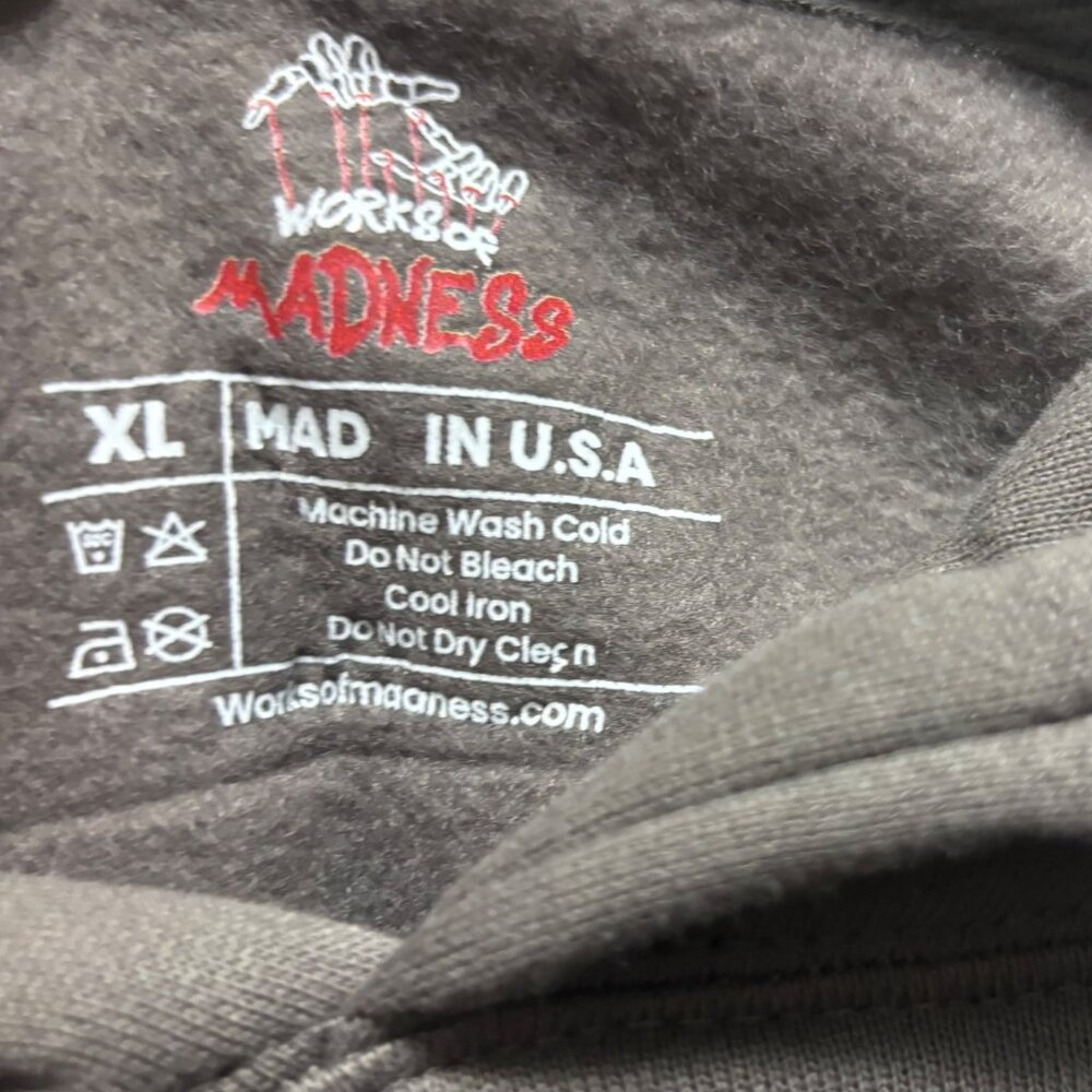 Y2K Works Of Madness XL Gray Hoodie With Gothic Artwork Front  Made In USA - Picture 6 of 6